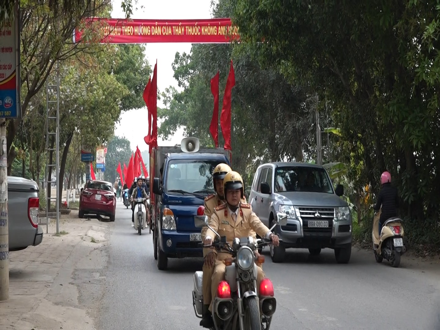   Văn Giang diễu hành, cổ động, tuyên truyền hiến máu tình nguyện 2019