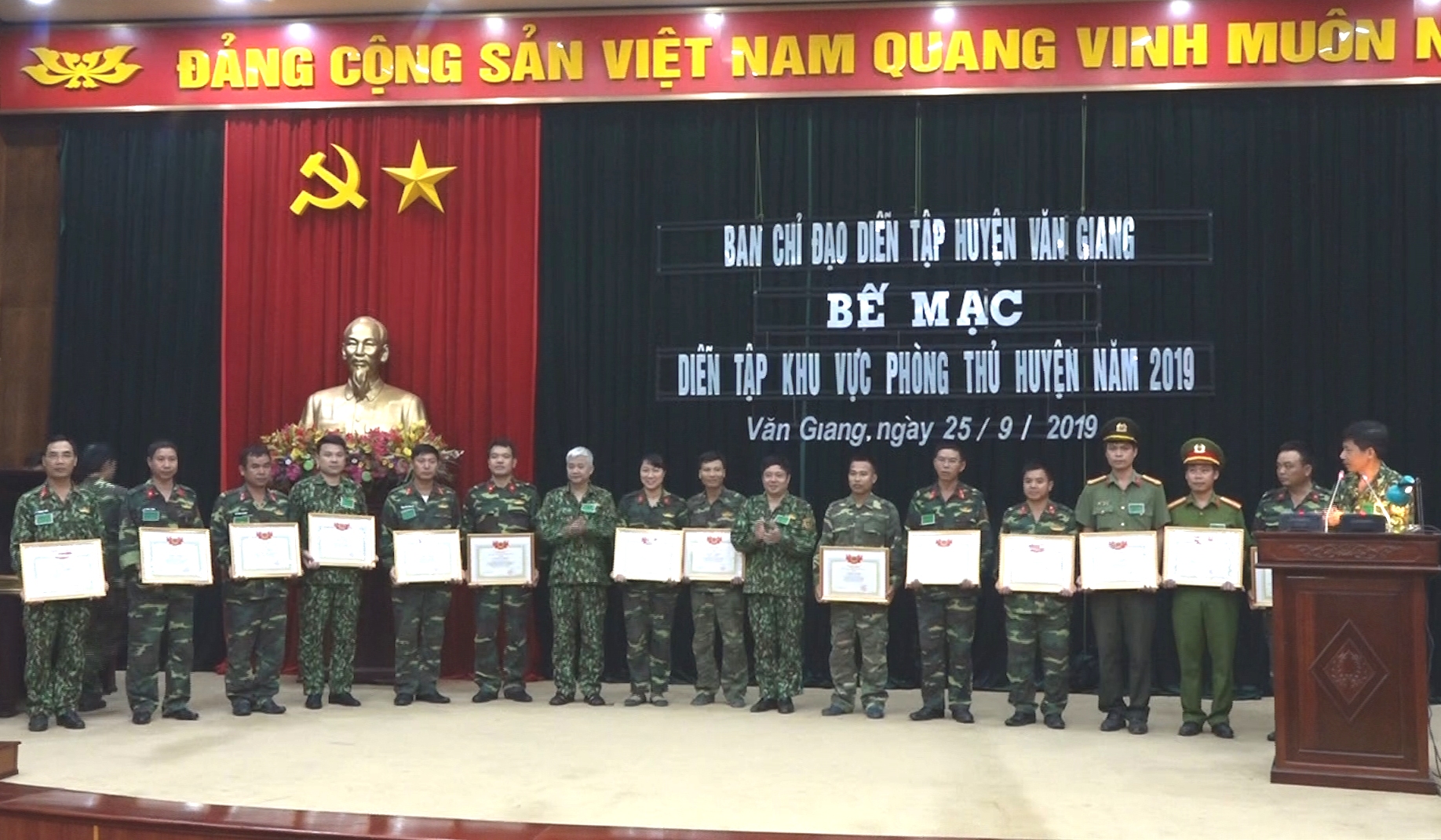   Văn Giang: Tổ chức diễn tập khu vực phòng thủ huyện năm 2019