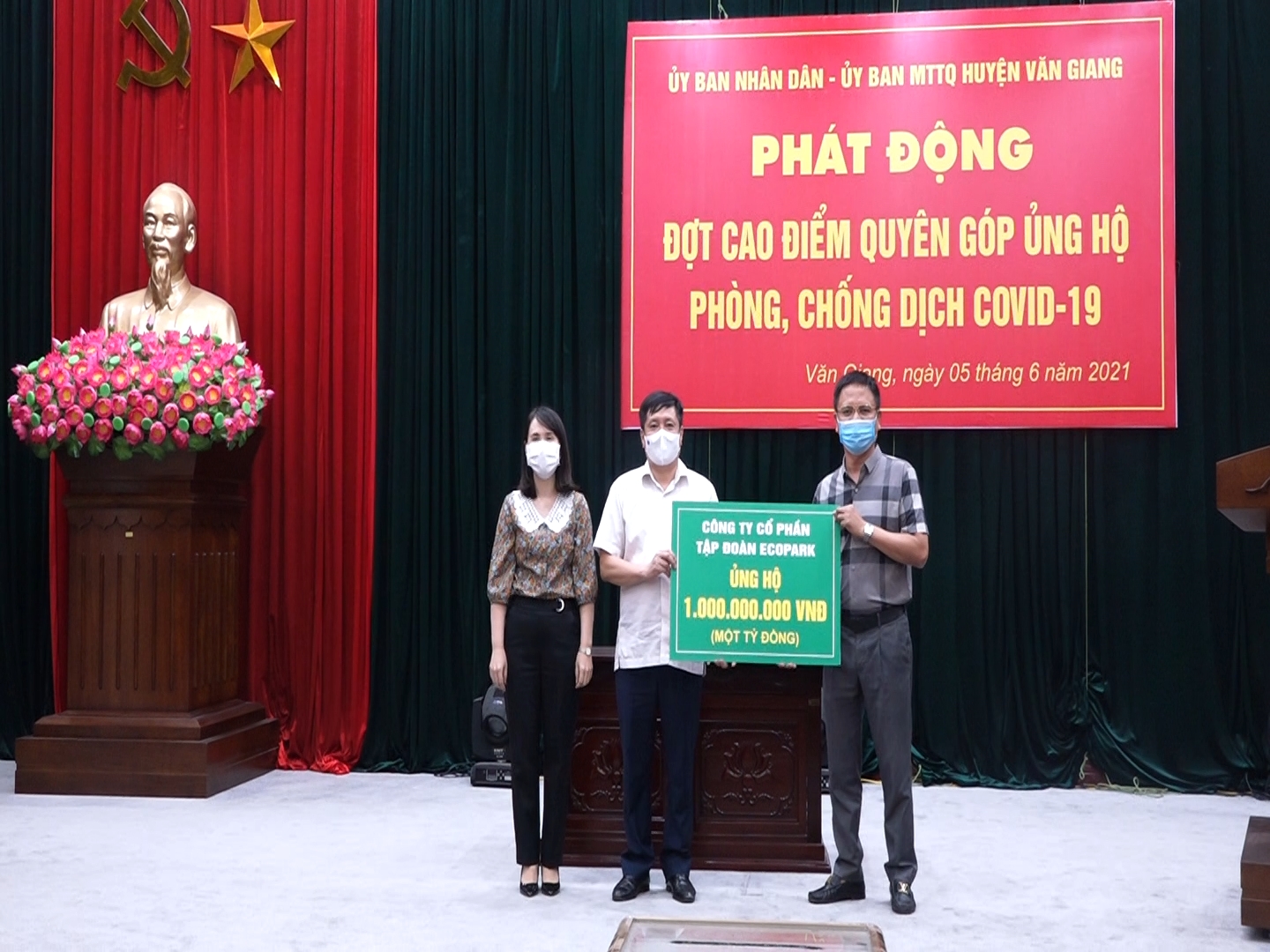   Văn Giang phát động đợt cao điểm ủng hộ phòng chống dịch Covid-19