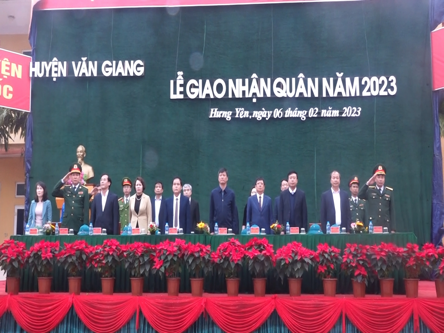   Văn Giang tổ chức lễ giao nhận quân năm 2023