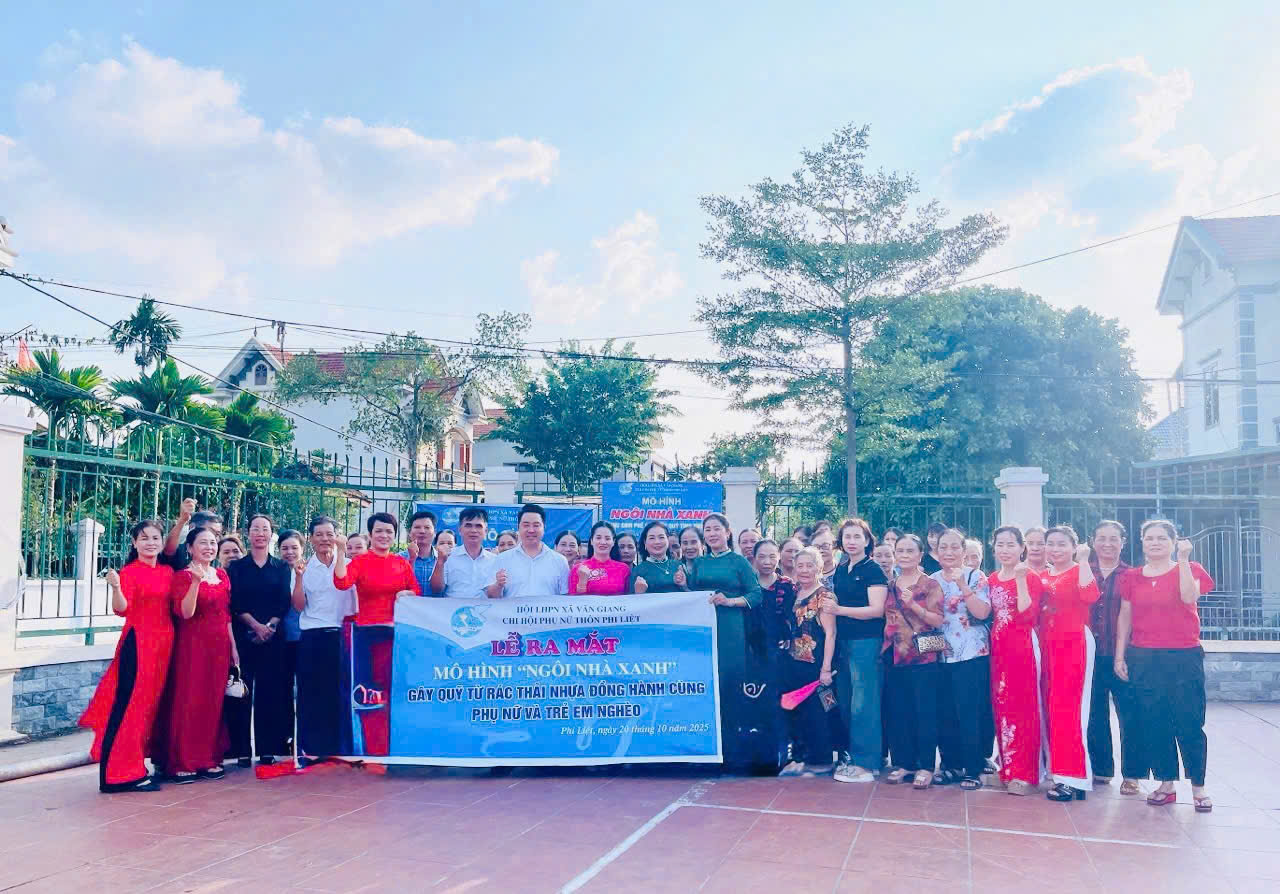 Chi hội phụ nữ thôn Phi Liệt:  Ra mắt mô hình “Ngôi nhà xanh – thu gom phế liệu gây quỹ tình thương”