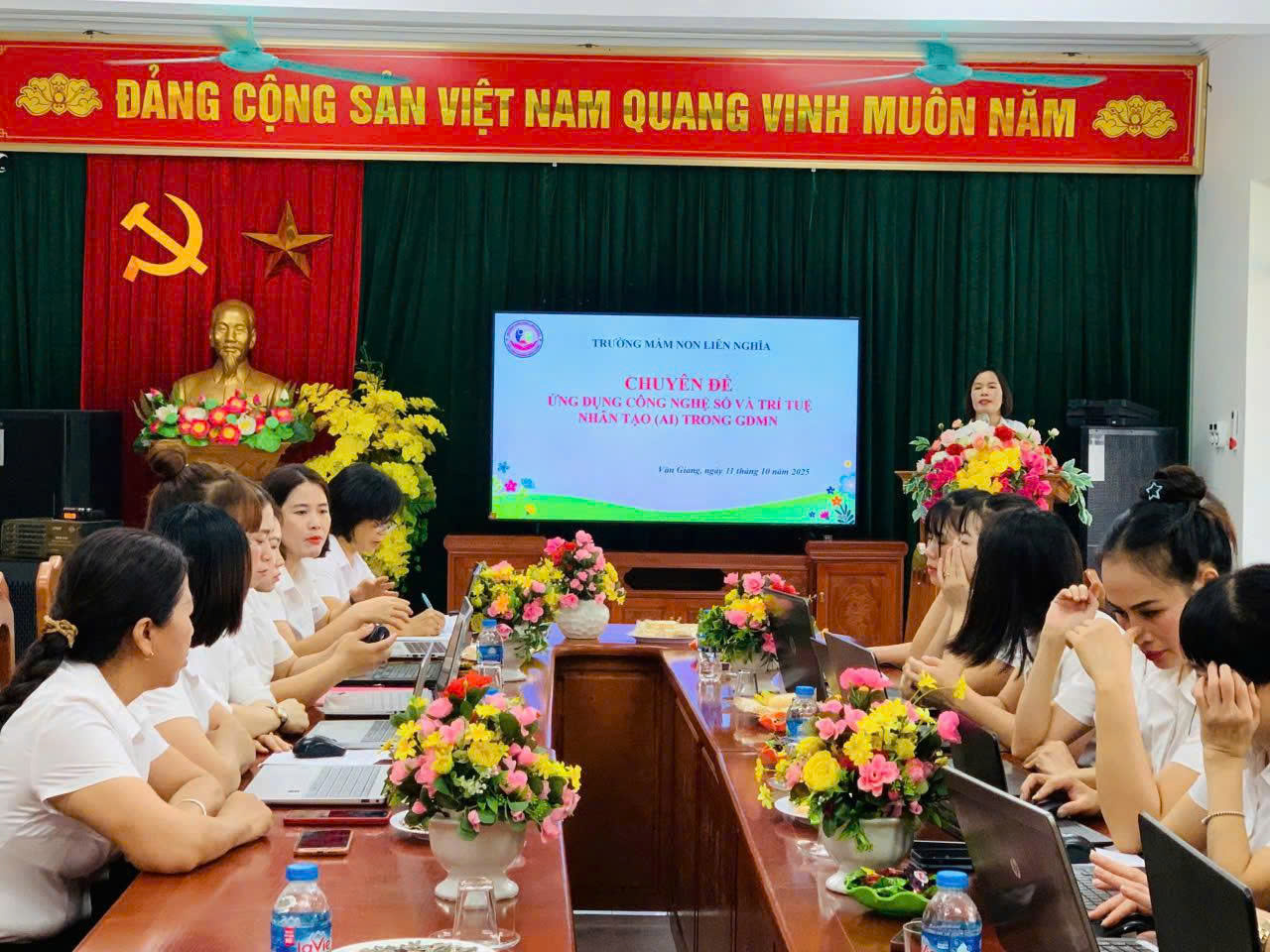 Trường Mầm non Liên Nghĩa tổ chức chuyên đề “Ứng dụng chuyển đổi số và trí tuệ nhân tạo (AI) trong thiết kế bài giảng”