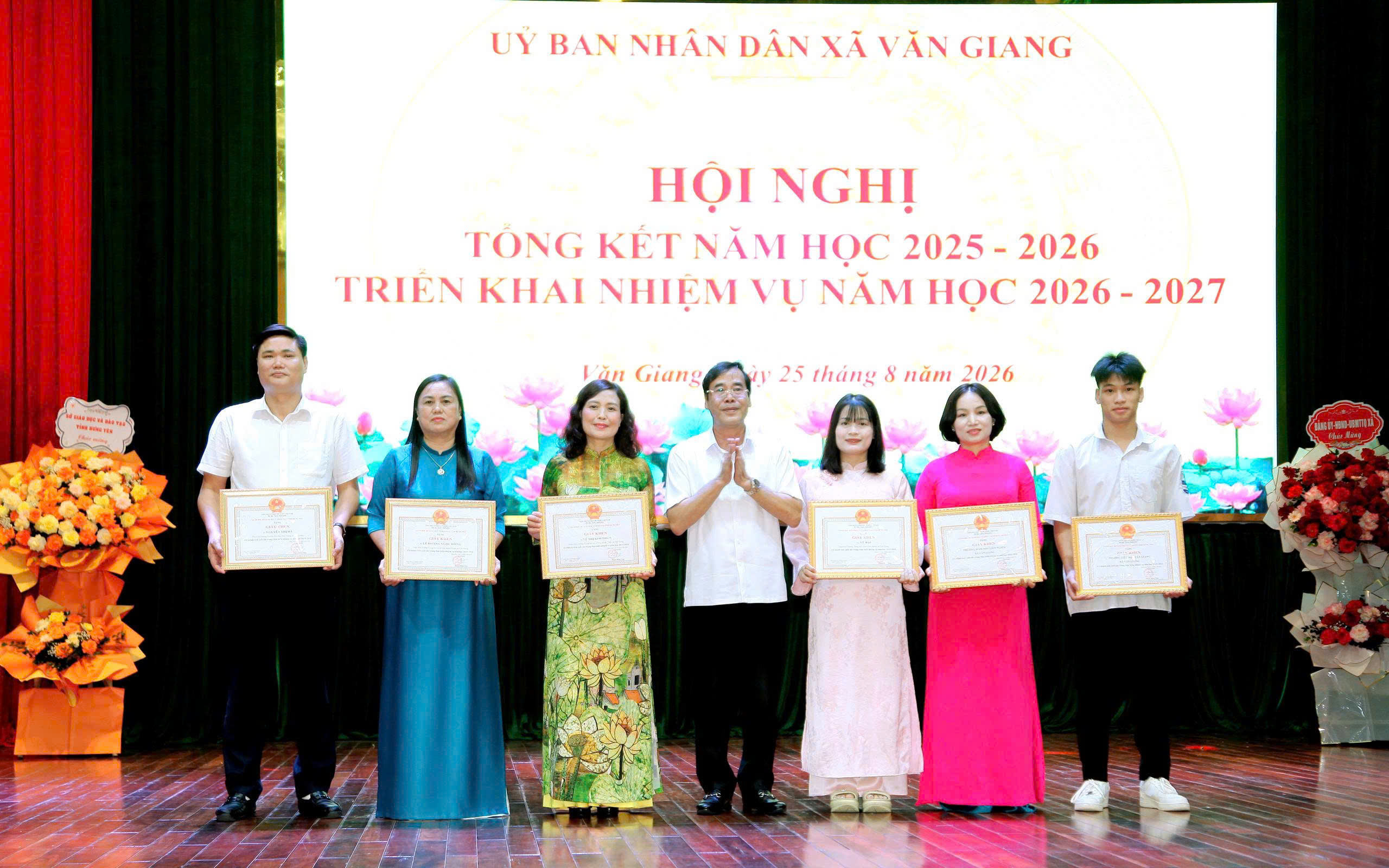 Xã Văn Giang tổng kết năm học 2025-2026;  triển khai phương hướng, nhiệm vụ năm học 2026-2027