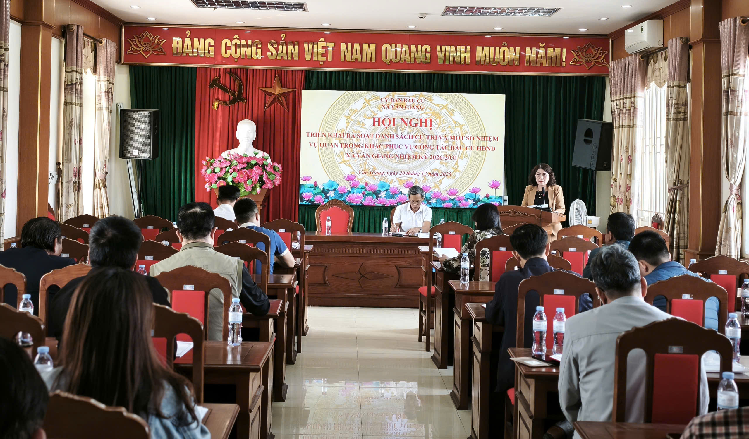 Ủy ban bầu cử xã Văn Giang tổ chức Hội nghị triển khai rà soát, lập  danh sách cử tri và một số nhiệm vụ quan trọng phục vụ công tác bầu cử  nhiệm kỳ 2026 - 2031